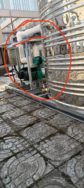 空氣能熱水器實(shí)裝圖 空氣能熱水器實(shí)裝圖